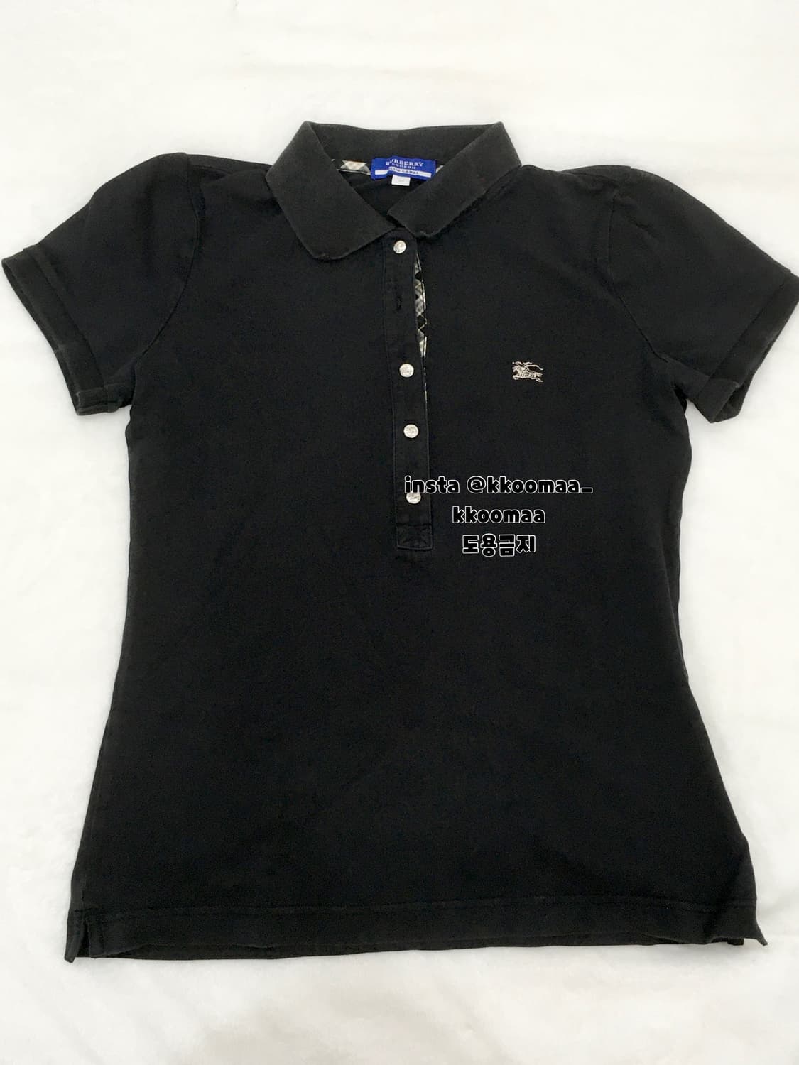 버버리 버튼 포인트 카라티 티셔츠 상품이미지1