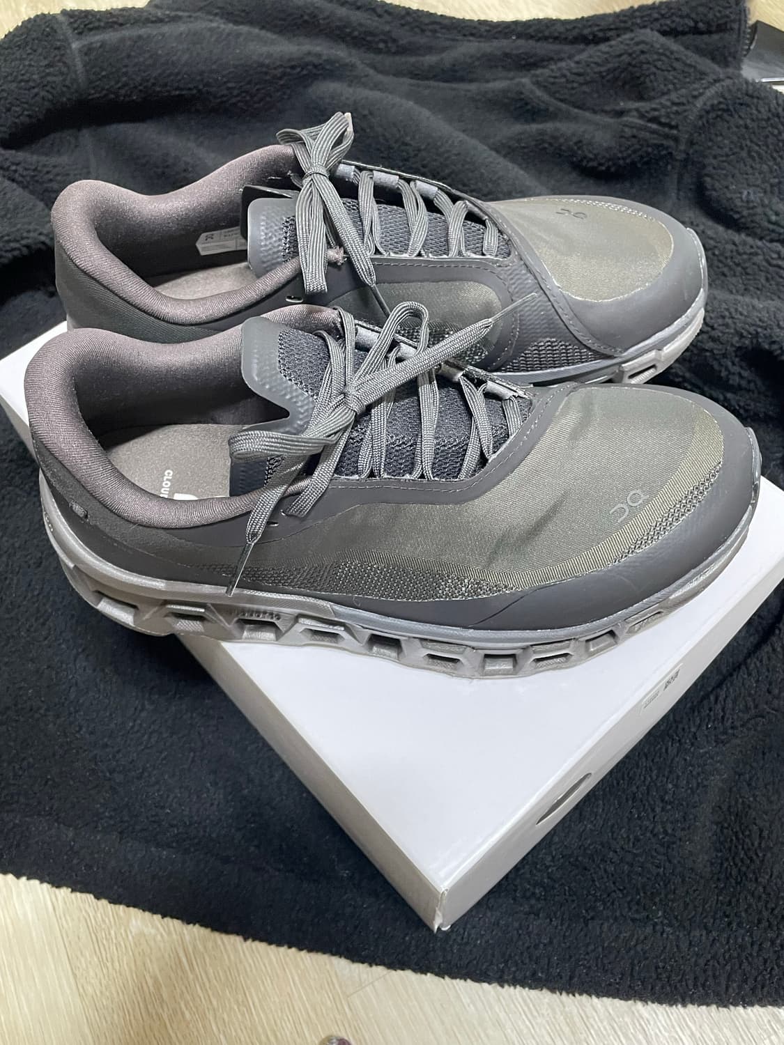 (W)255 온 러닝 x 파프 클라우드몬스터 2 쏜 브라운 상품이미지5