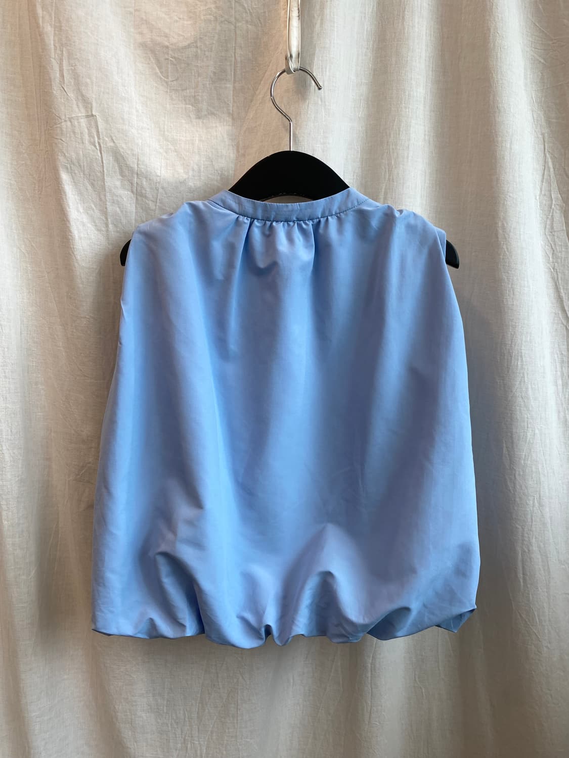 블루 볼륨 슬리브리스셔츠(M) 상품이미지6