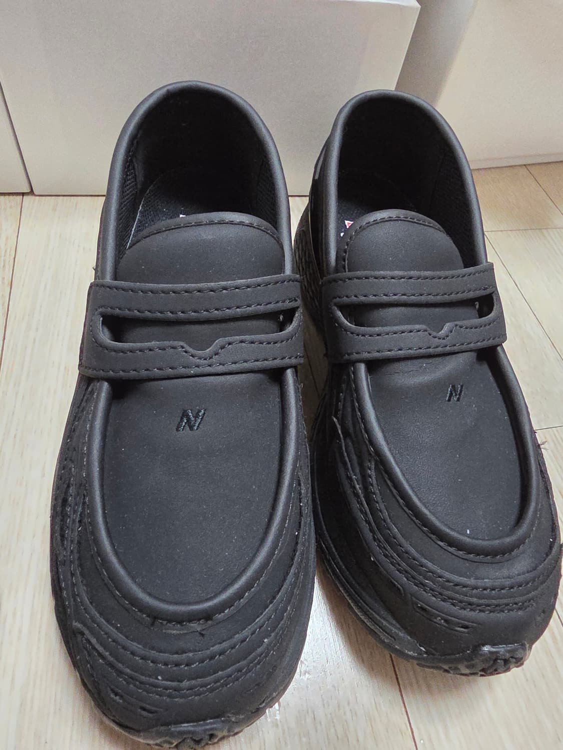 1906L 블랙 색상 페니 로퍼 운동화 상품이미지4