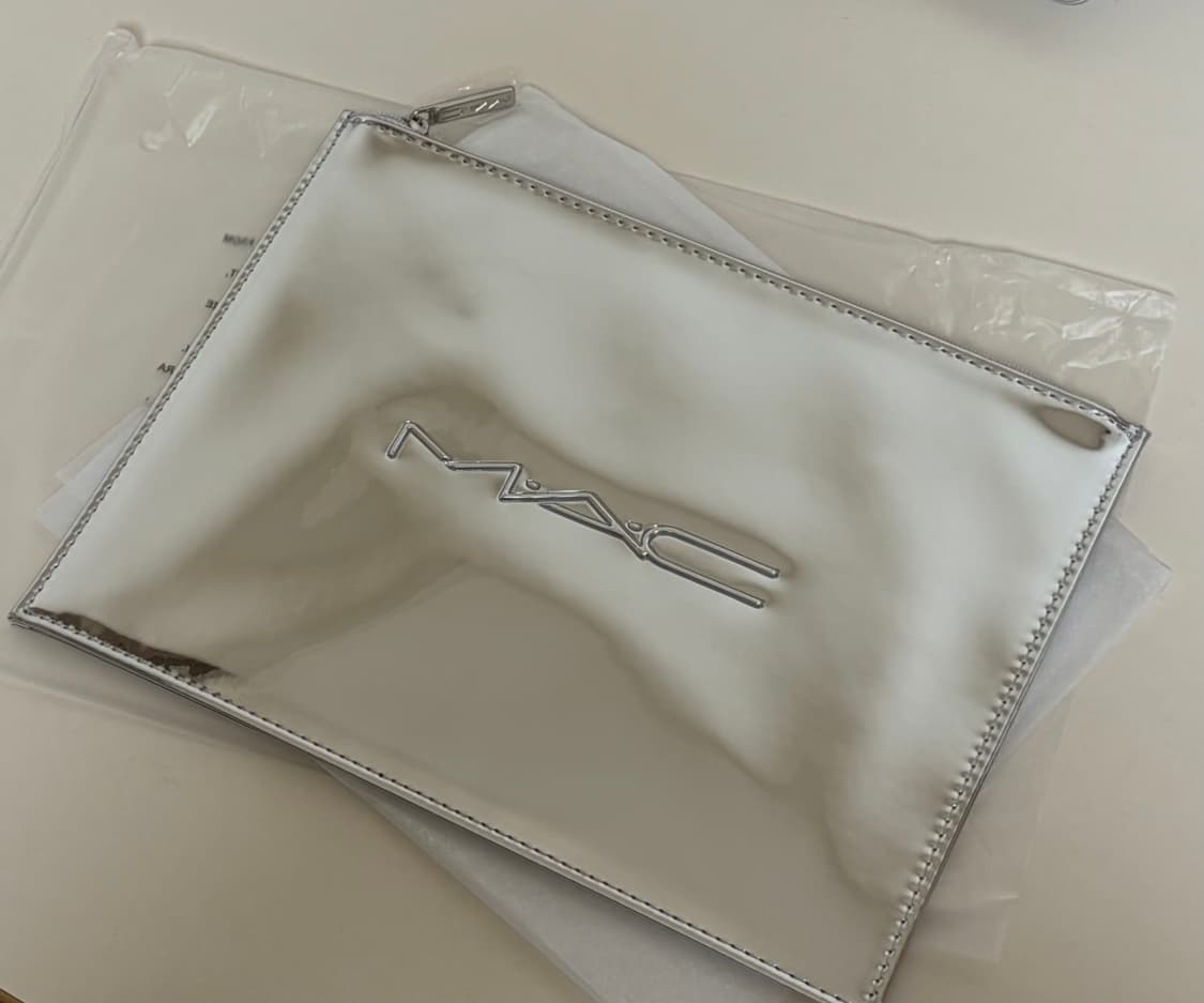새상품) 맥 실버 유광 화장품 파우치  상품이미지2