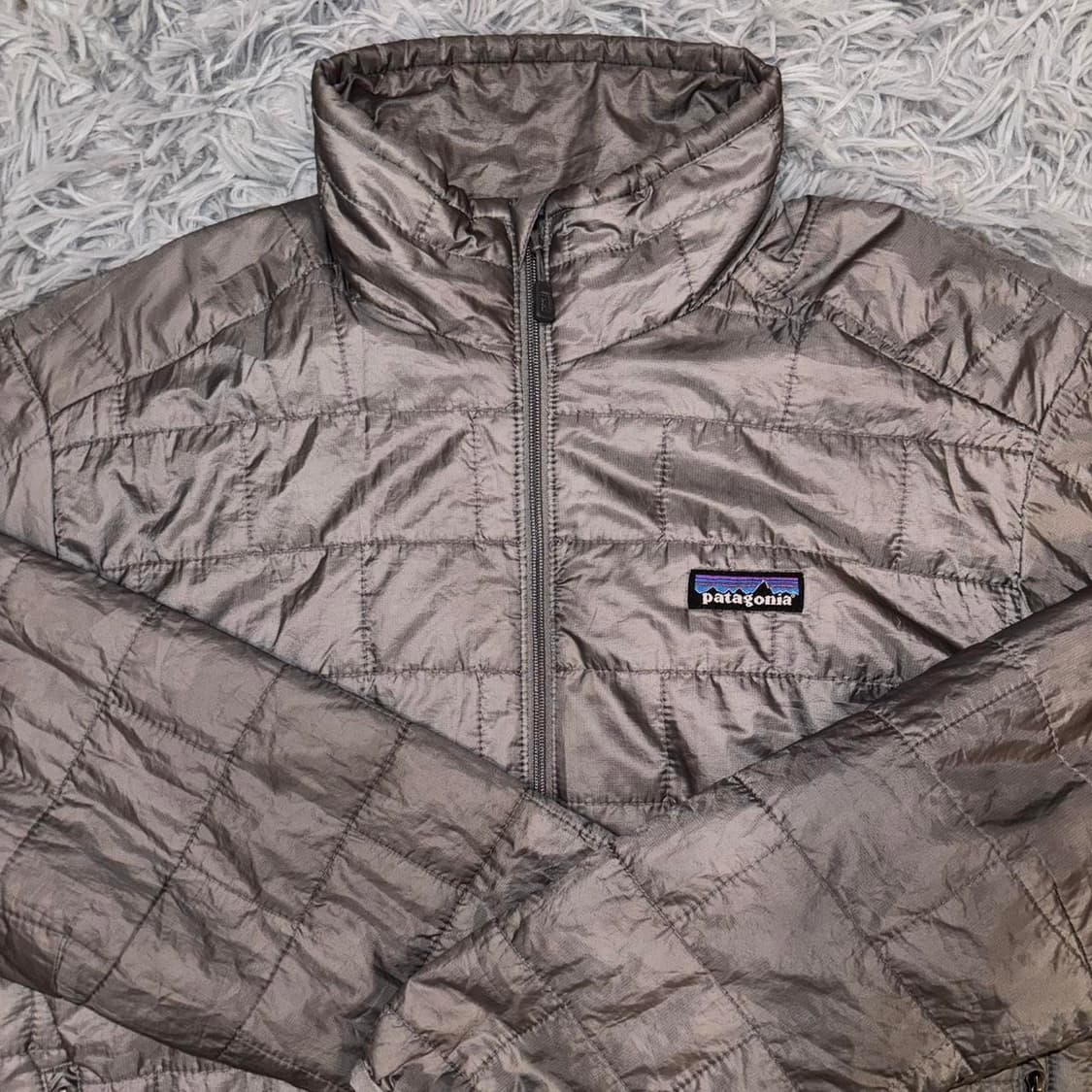 파타고니아 나노 퍼프 경량패딩 실버 그레이 상품이미지2