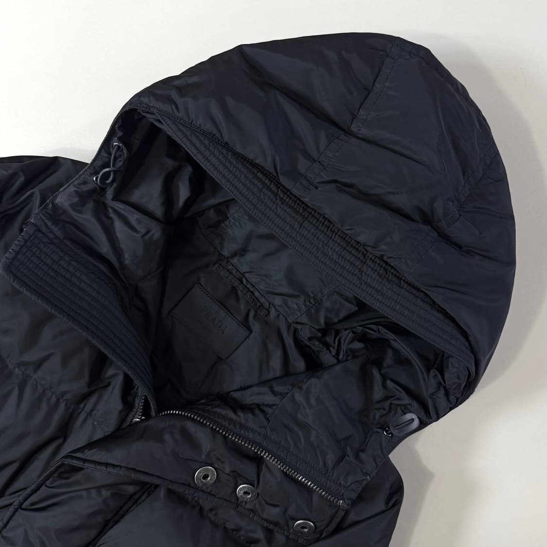 [정품/당일출고]프라다 삼각로고 롱패딩 상품이미지2