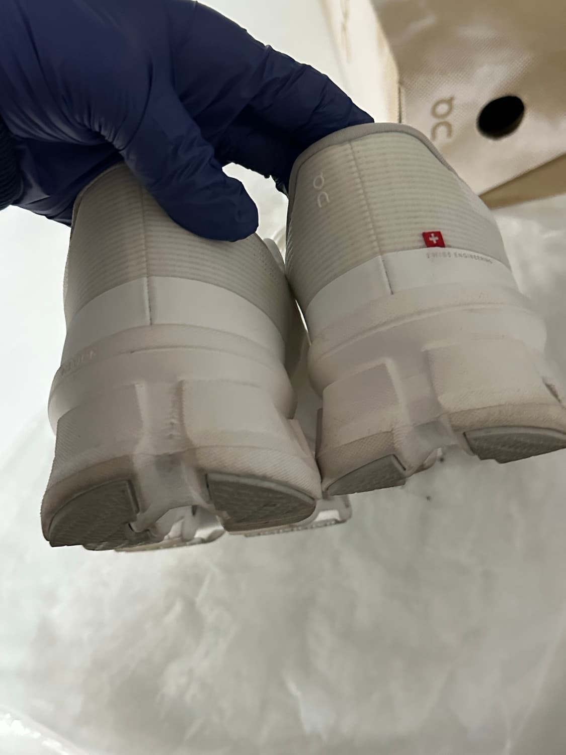 온러닝 클라우드몬스터 보이드 올화이트 275 사이즈 상품이미지5