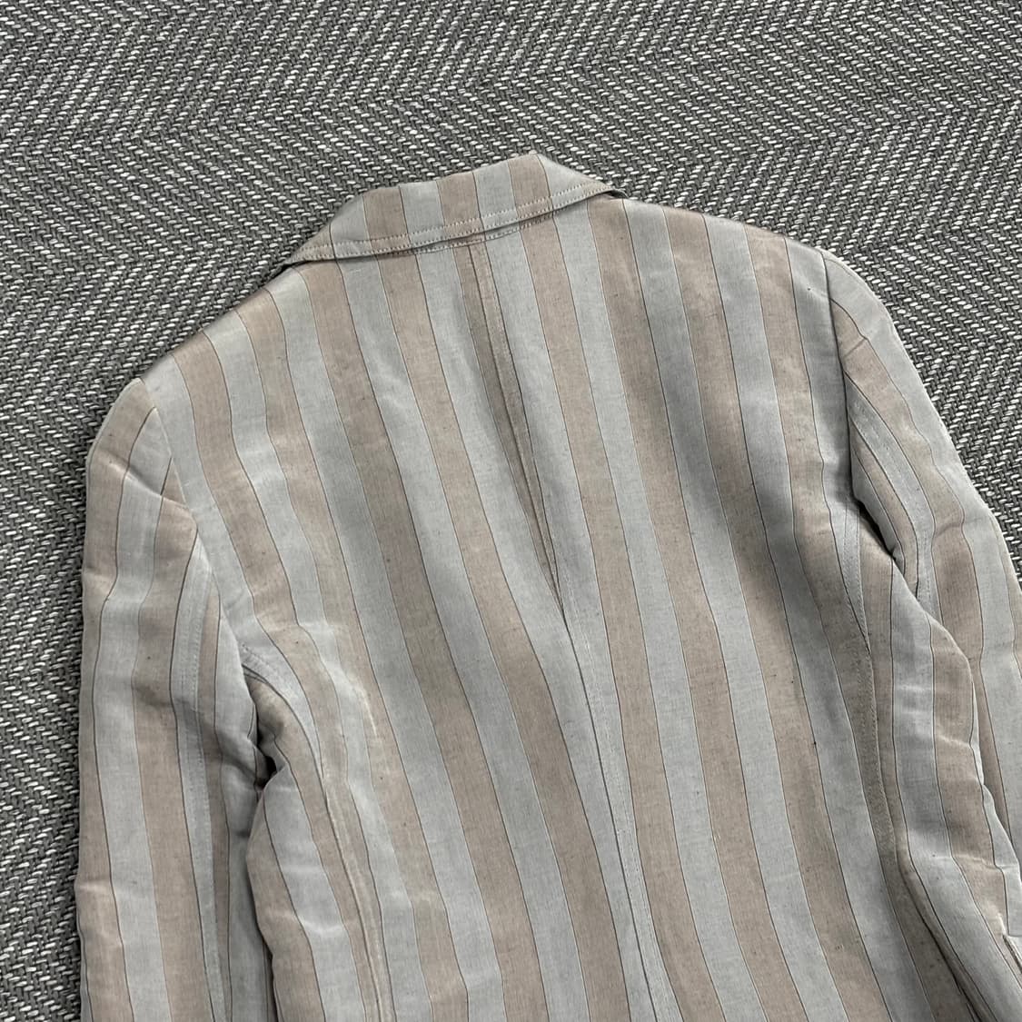  아르마니 스트라이프 패턴 블레이저 V0563 상품이미지4