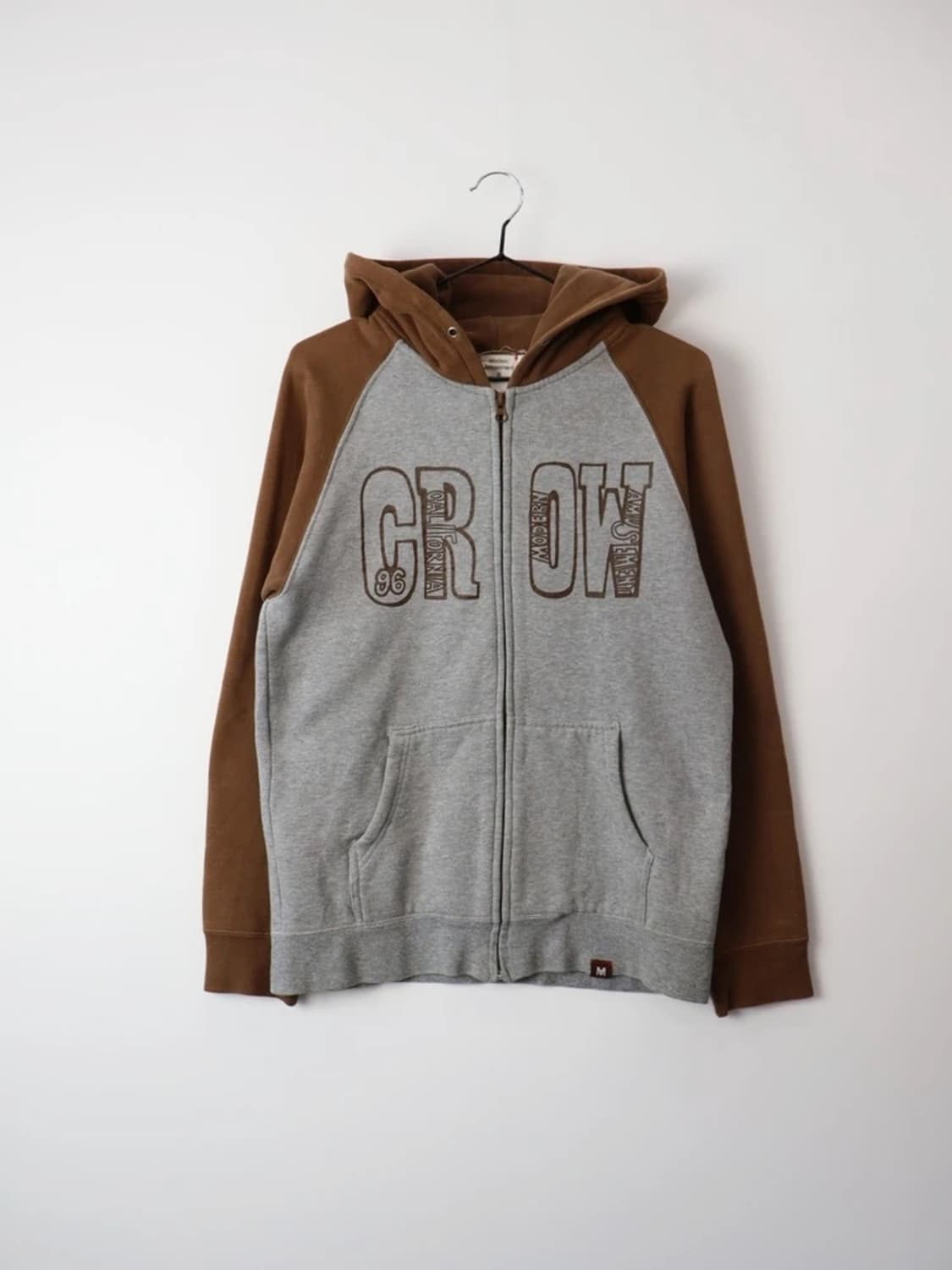 Modern Amusement Raglan Zip Hoodie 상품이미지5