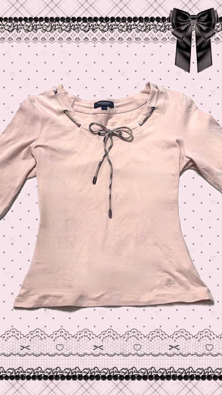 버버리 런던 로고티 러블리 딸기우유 핑크 체크 리본 티셔츠🎀🤎 상품이미지3