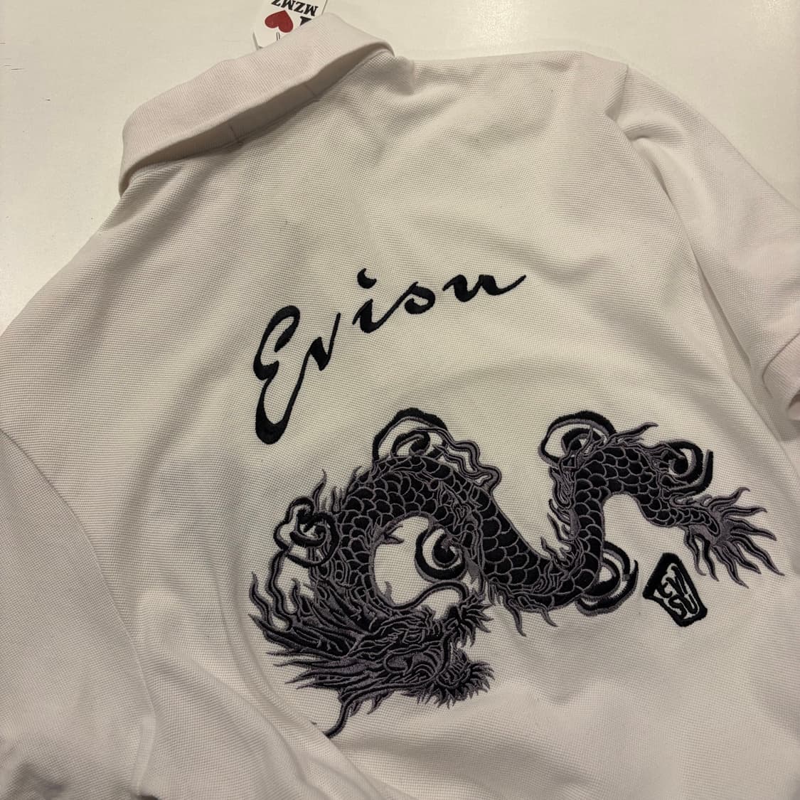 [105] EVISU 에비수 화이트 용 자수 반팔 카라티 C608 상품이미지8