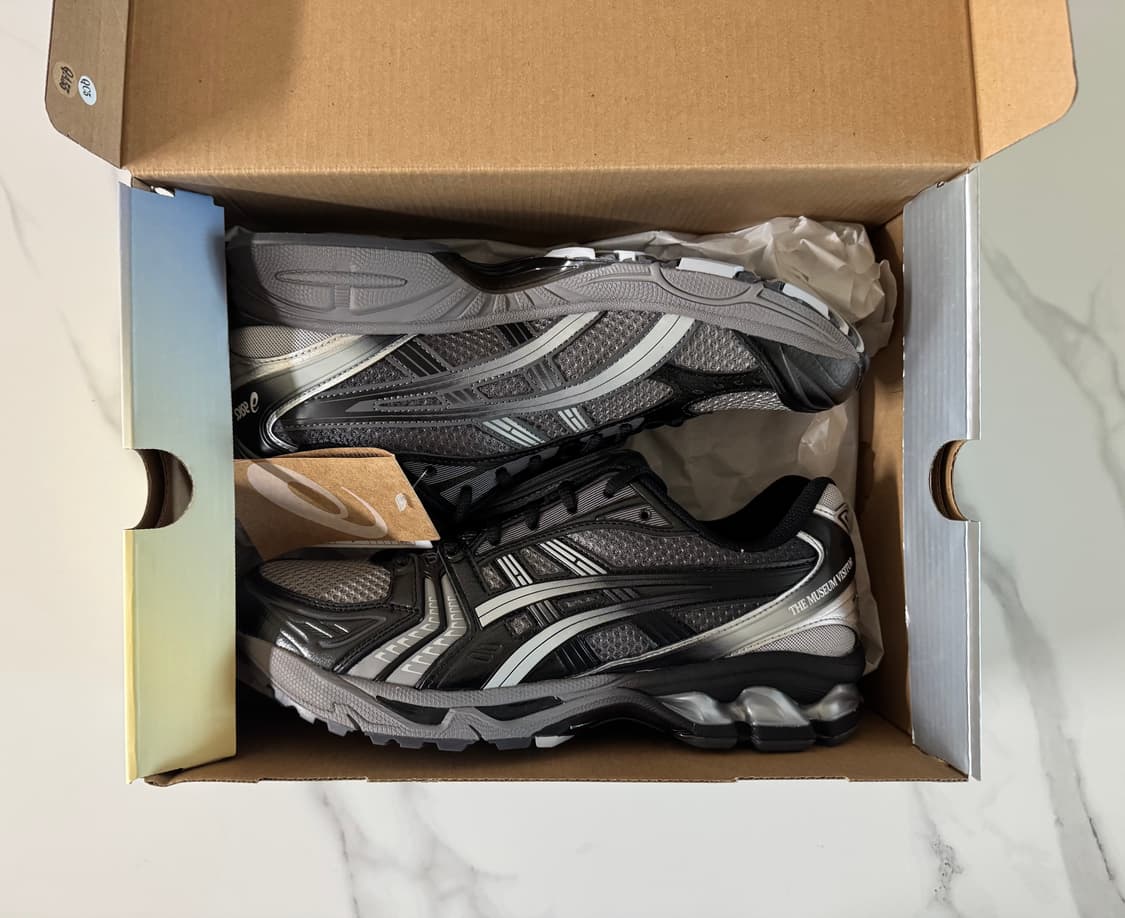 (새상품) 아식스 x 더뮤지엄비지터 젤카야노14 스니커즈 운동화 상품이미지4