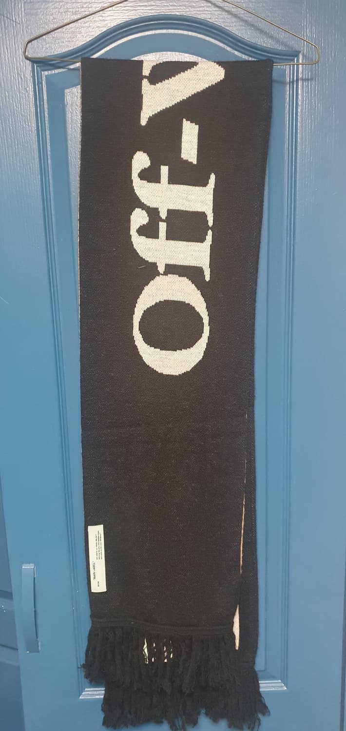 오프화이트 목도리 상품이미지3