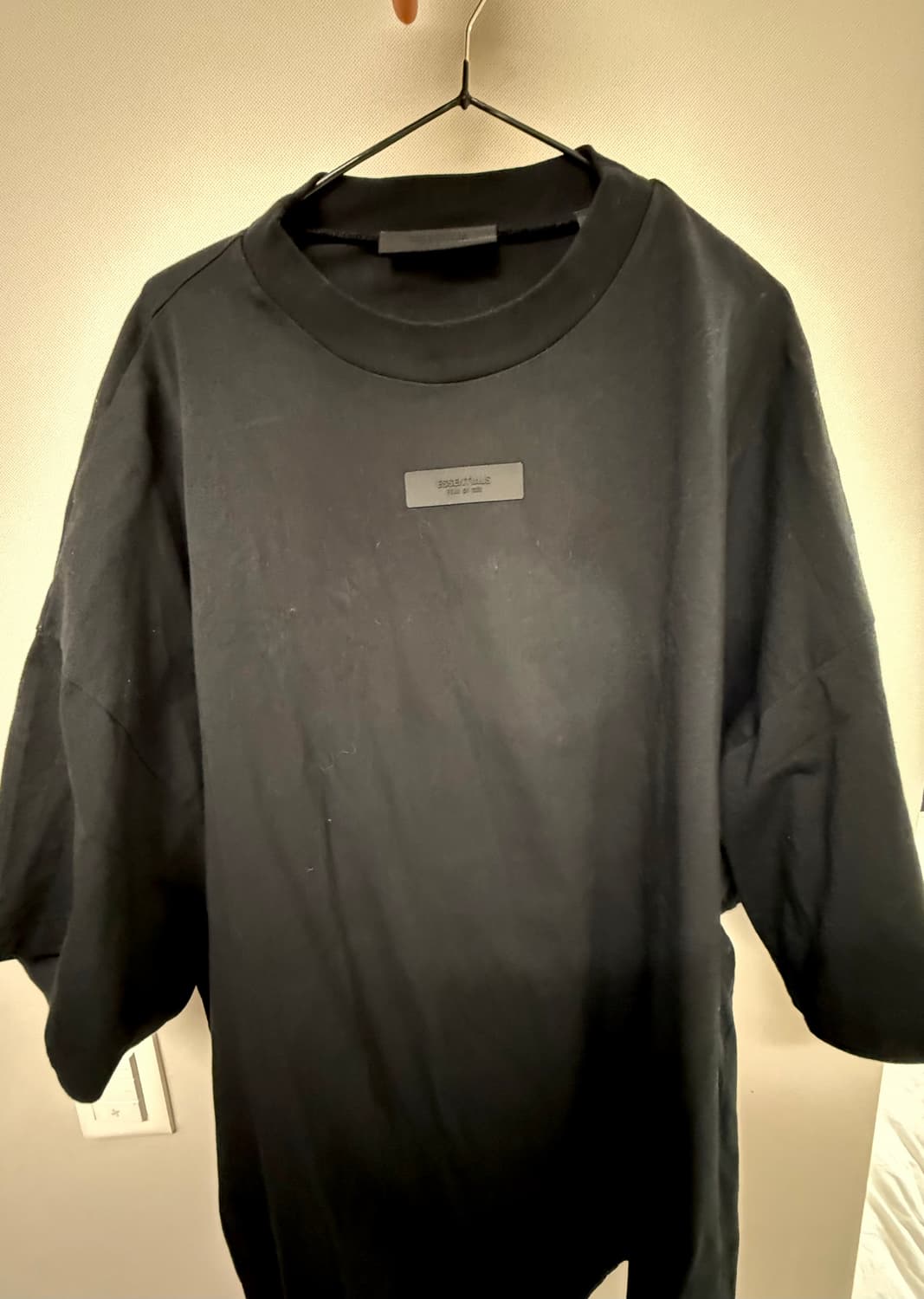 [XL] 에센셜 크루넥 티셔츠 제트 블랙 - 24SS 상품이미지1