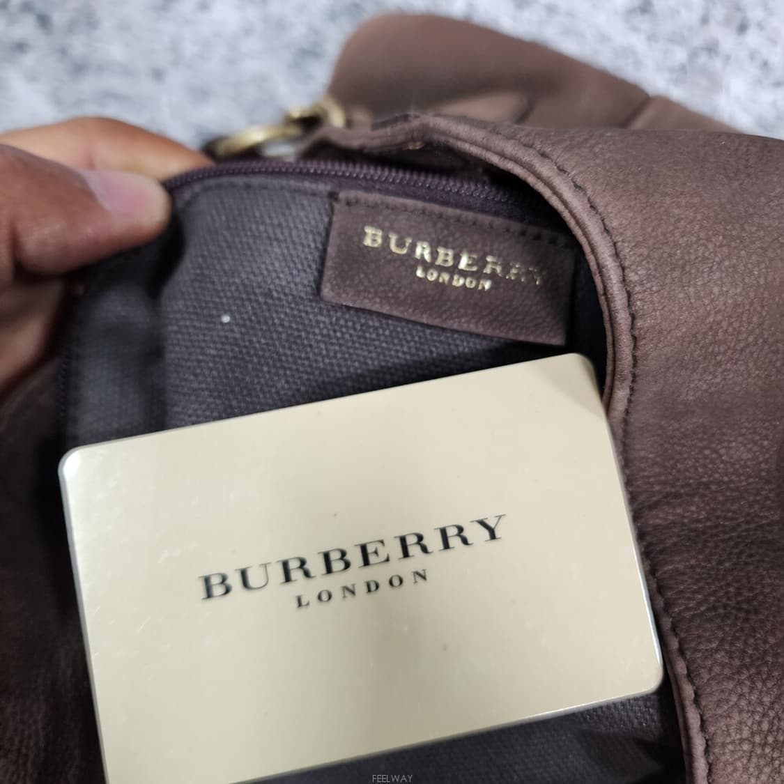 버버리 숄더백  상품이미지8