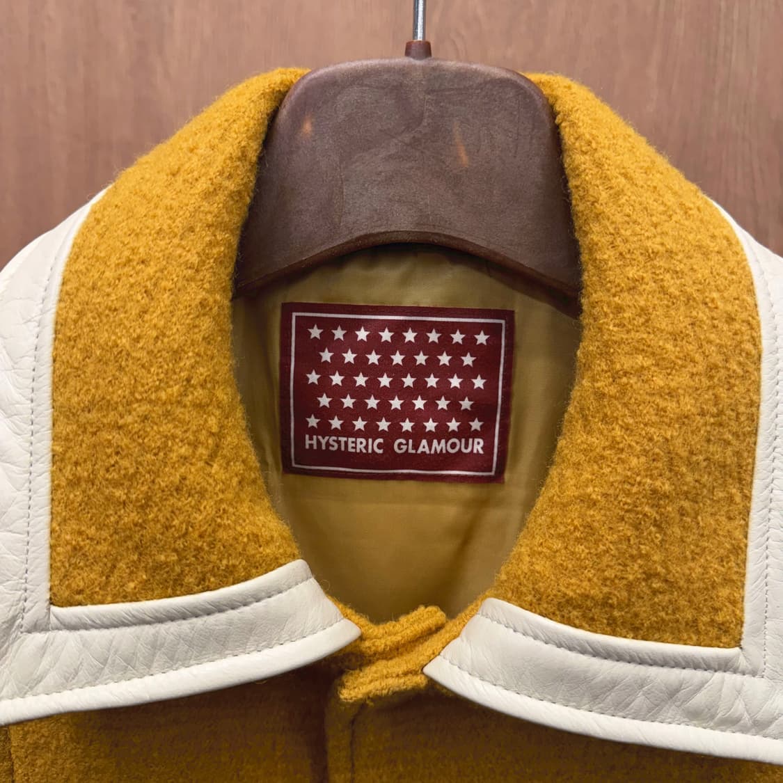 히스테릭글래머 울 바시티 자켓 레더 배색 숄더 로고 와펜 디테일 머스타드 상품이미지6
