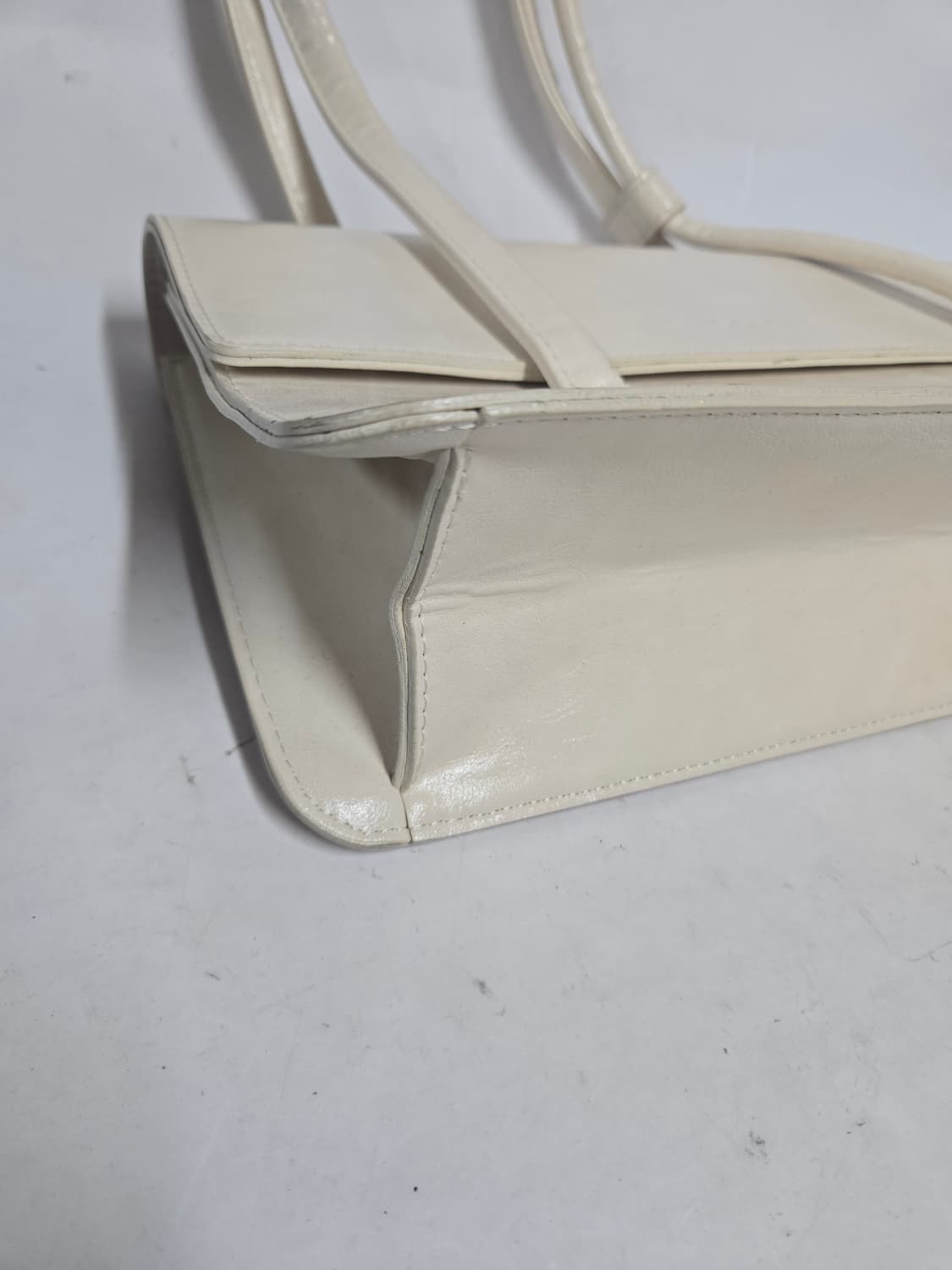 GO-CCE 고세 어반스퀘어  아이보리 숄더백 상품이미지6