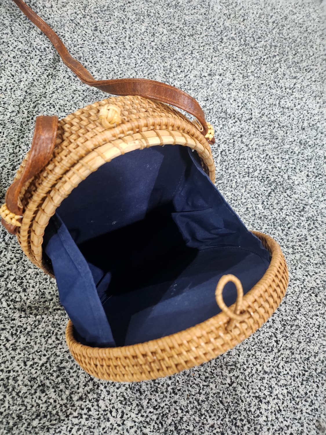 라탄 서클 크로스백  상품이미지4