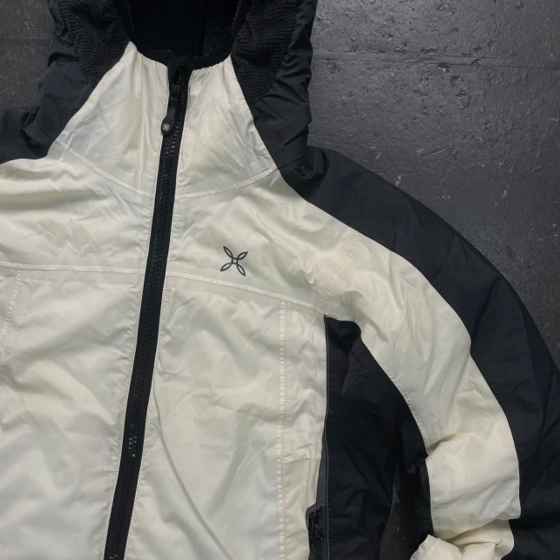 90 몬츄라 프리마로프트 네비스 자켓  상품이미지2