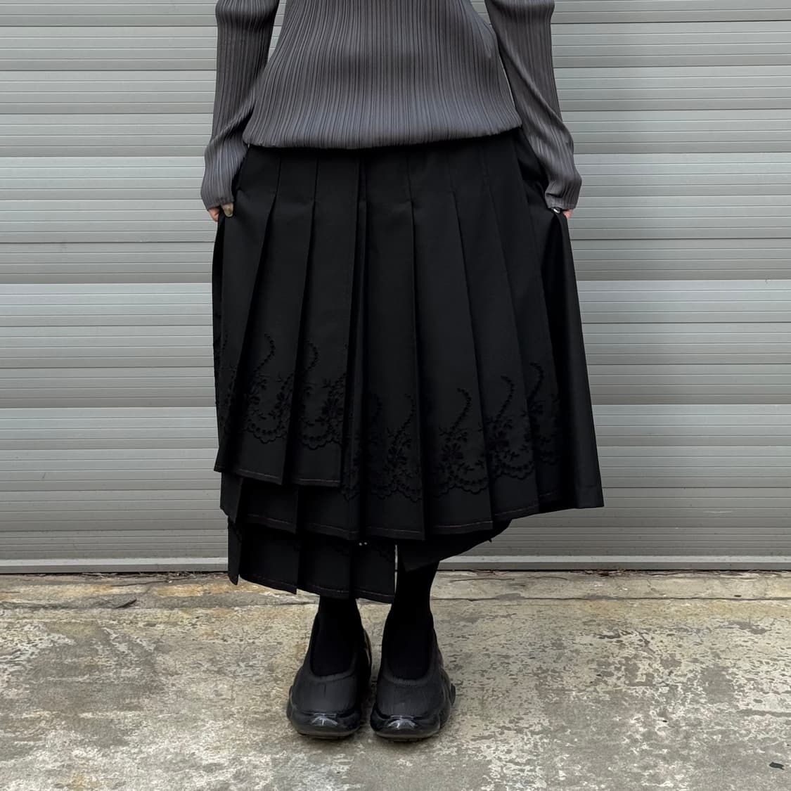 Floral Pleated Black Skirt 상품이미지10