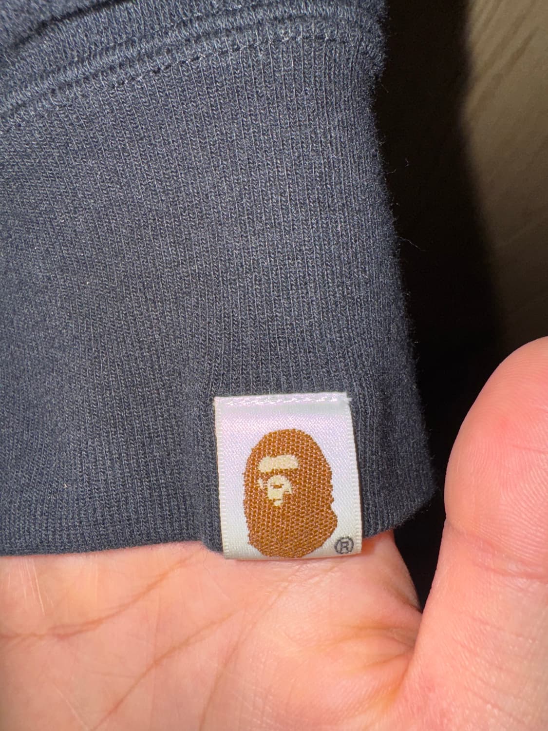 (유일매물 급처!!)메디콤토이 베어브릭 X 베이프 샤크후드 실버 M 상품이미지5