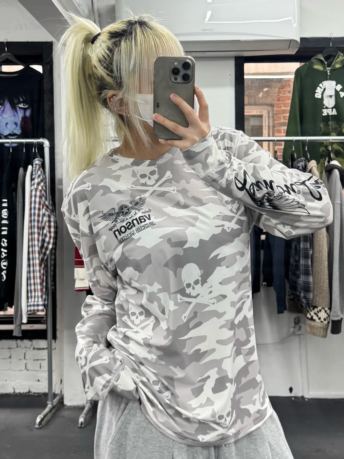 밴슨 레더 스컬 카모 롱슬리브 상품이미지5