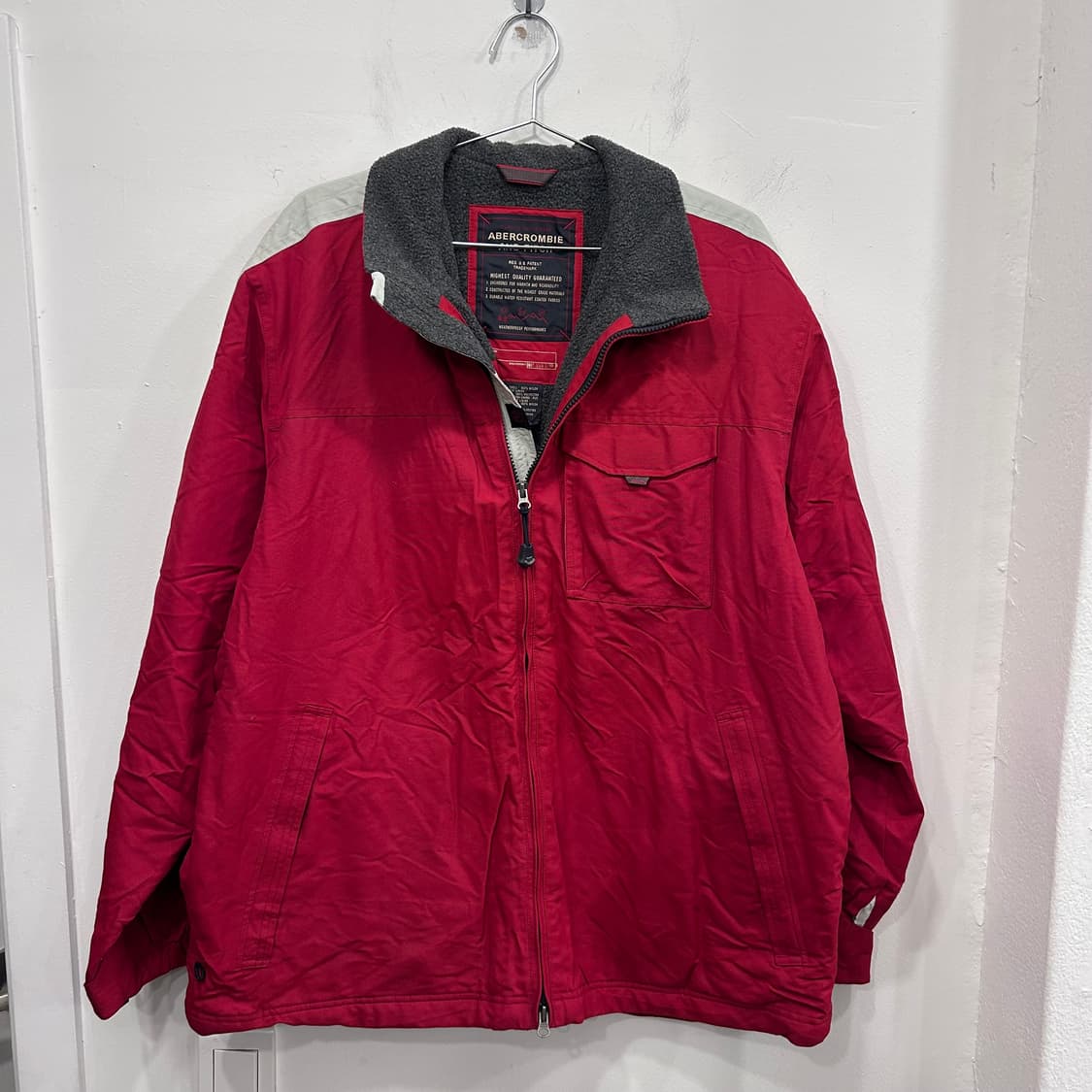 아베크롬비 앤 피치 오버핏 배색 나일론 자켓 상품이미지2