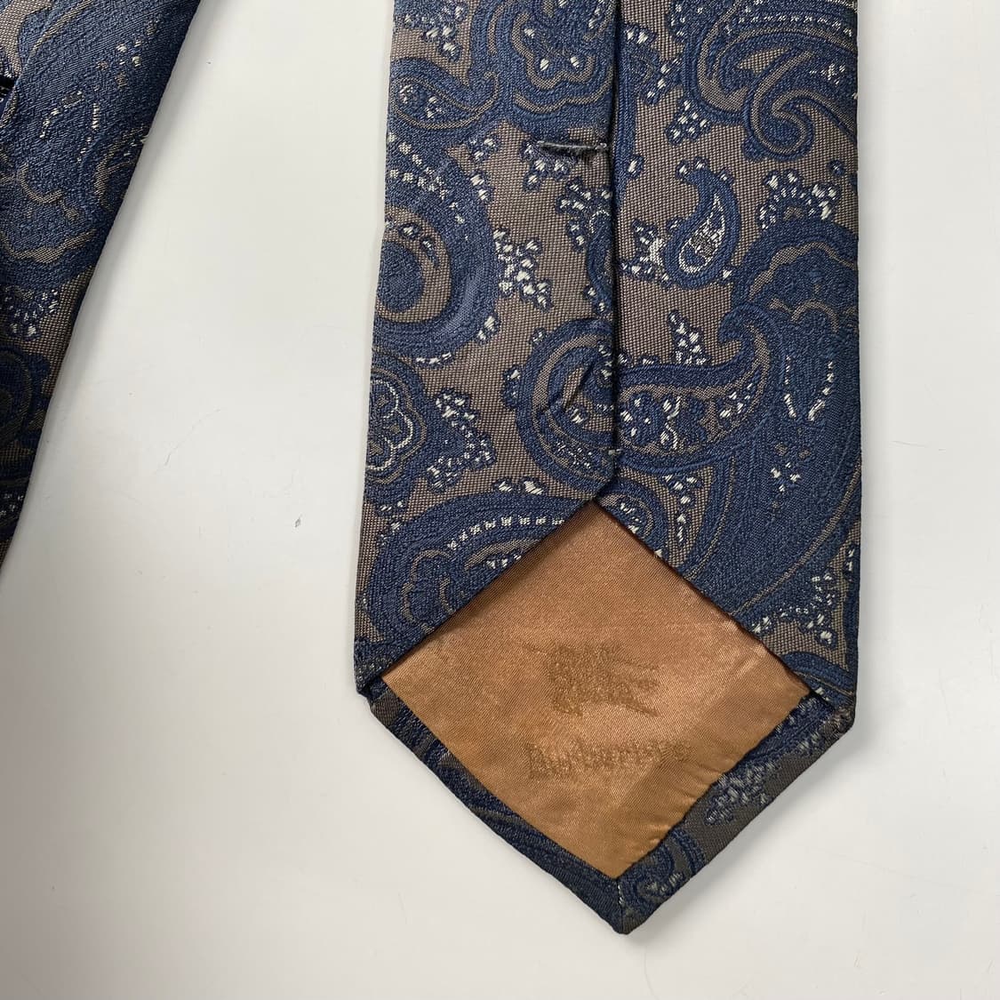 버버리 심플로고 페이즐리 명품 정품 넥타이 (Burberry)7.8cm 상품이미지7