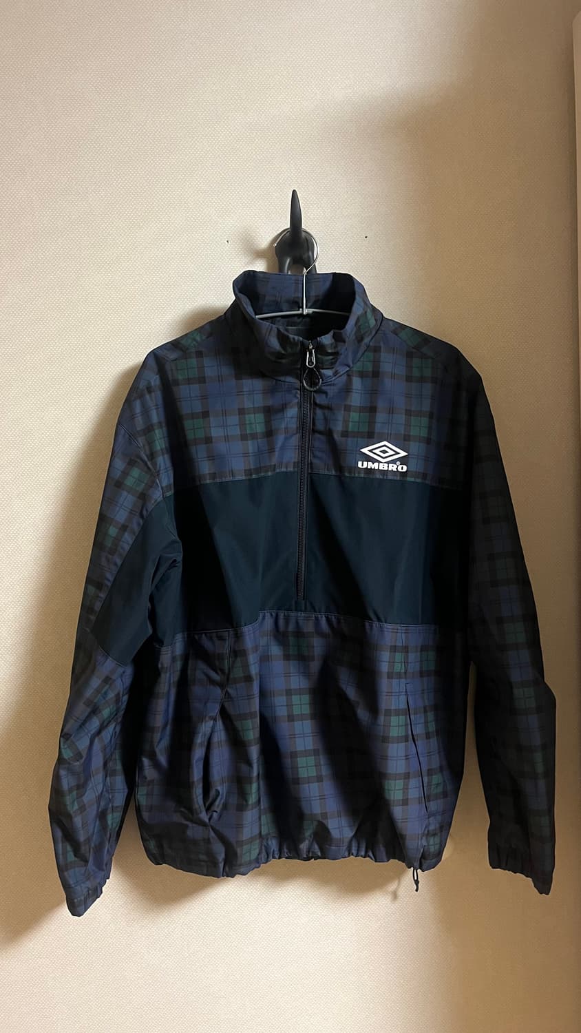 엄브로 체크 반집업 (상태 최상) 상품이미지1