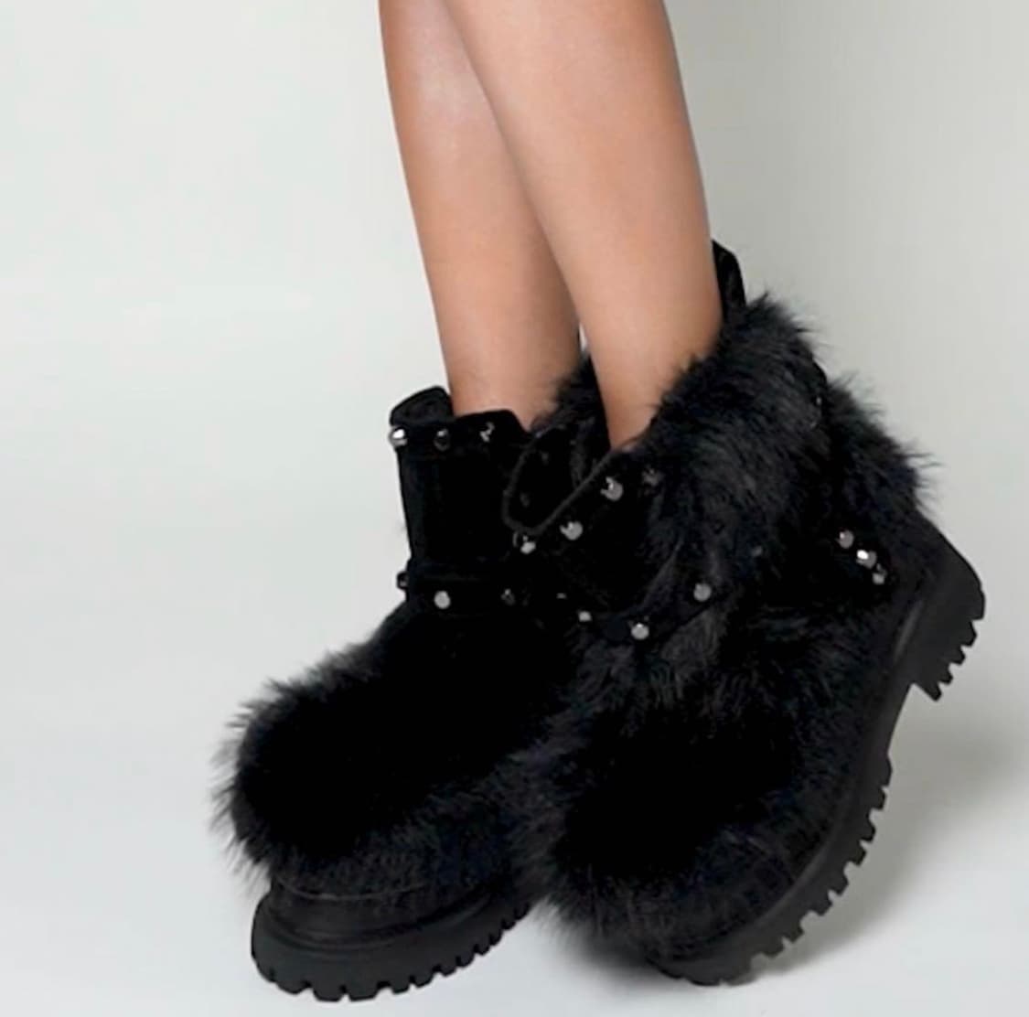 YELLO 이에로 옐로슈즈 GARMR SHORT BOOTS 퍼 부츠 블랙 상품이미지2