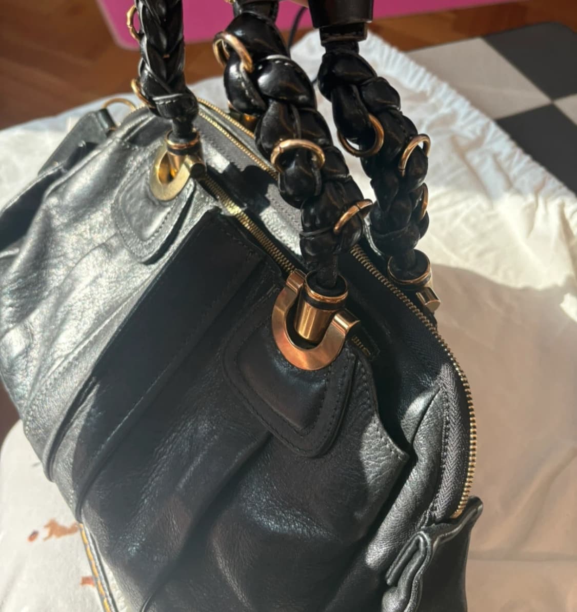 Chloé 끌로에 블랙레더 핸드백 상품이미지4