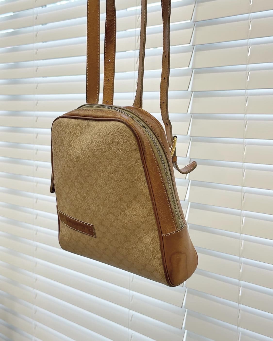 셀린느 베이지 마카담 미니 백팩  상품이미지3