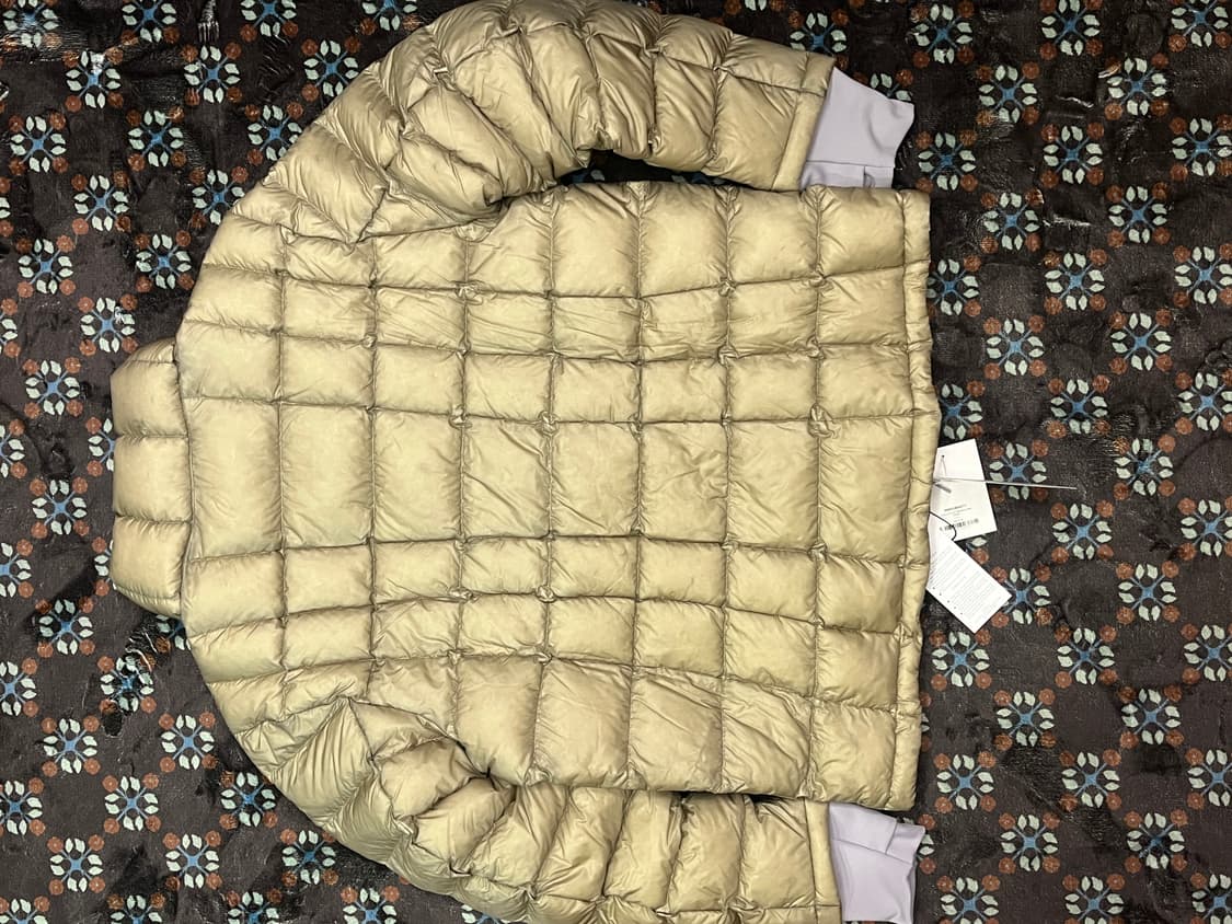 999 휴머니티 모듈러 라이트 구스 푸퍼 카키 3 상품이미지4