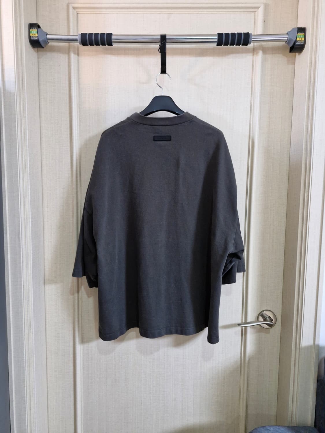 피어오브갓 에센셜 V넥 차콜 L사이즈 상품이미지2