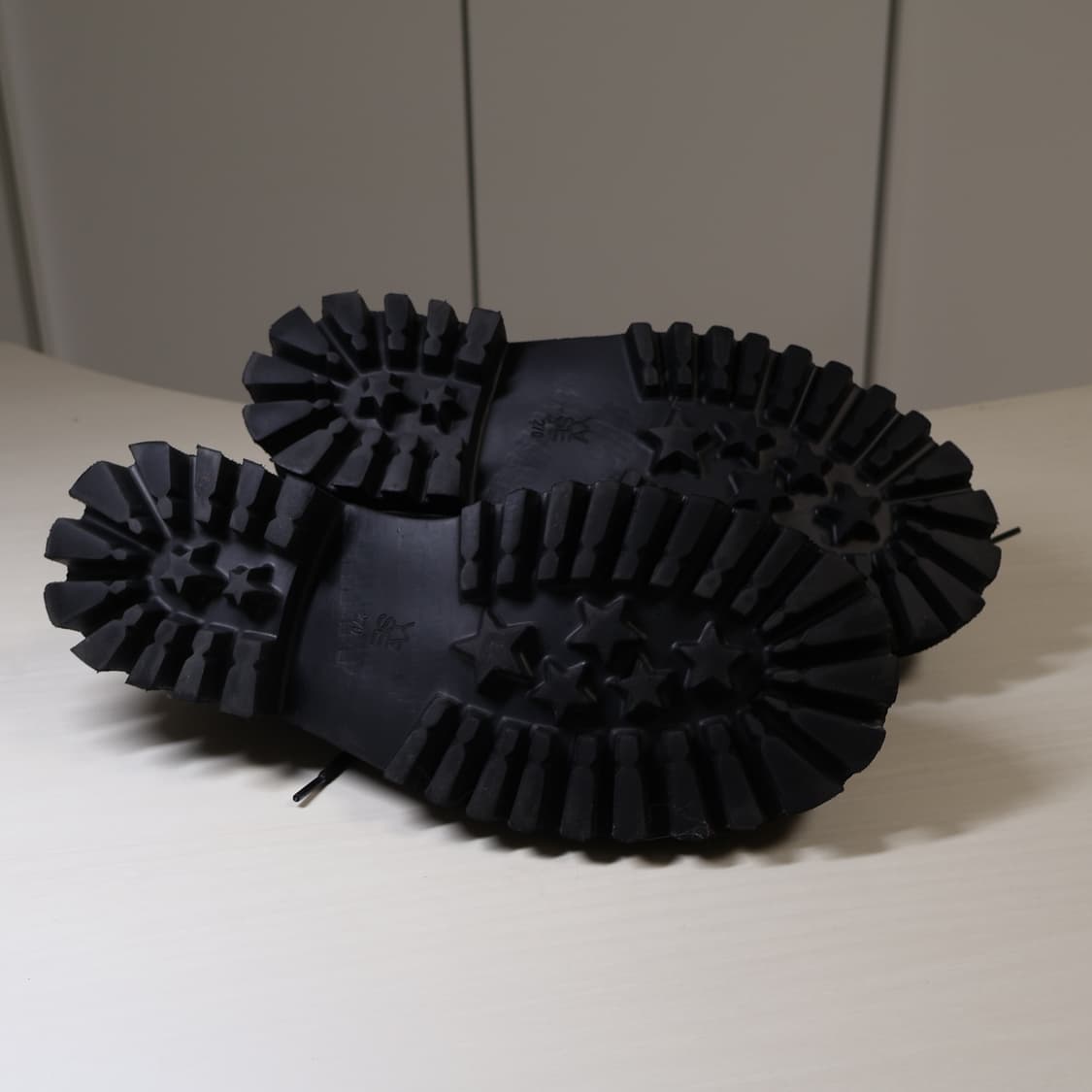 야세 6.5cm 페더 코만도솔 홀스하이드 더비 블랙 상품이미지5