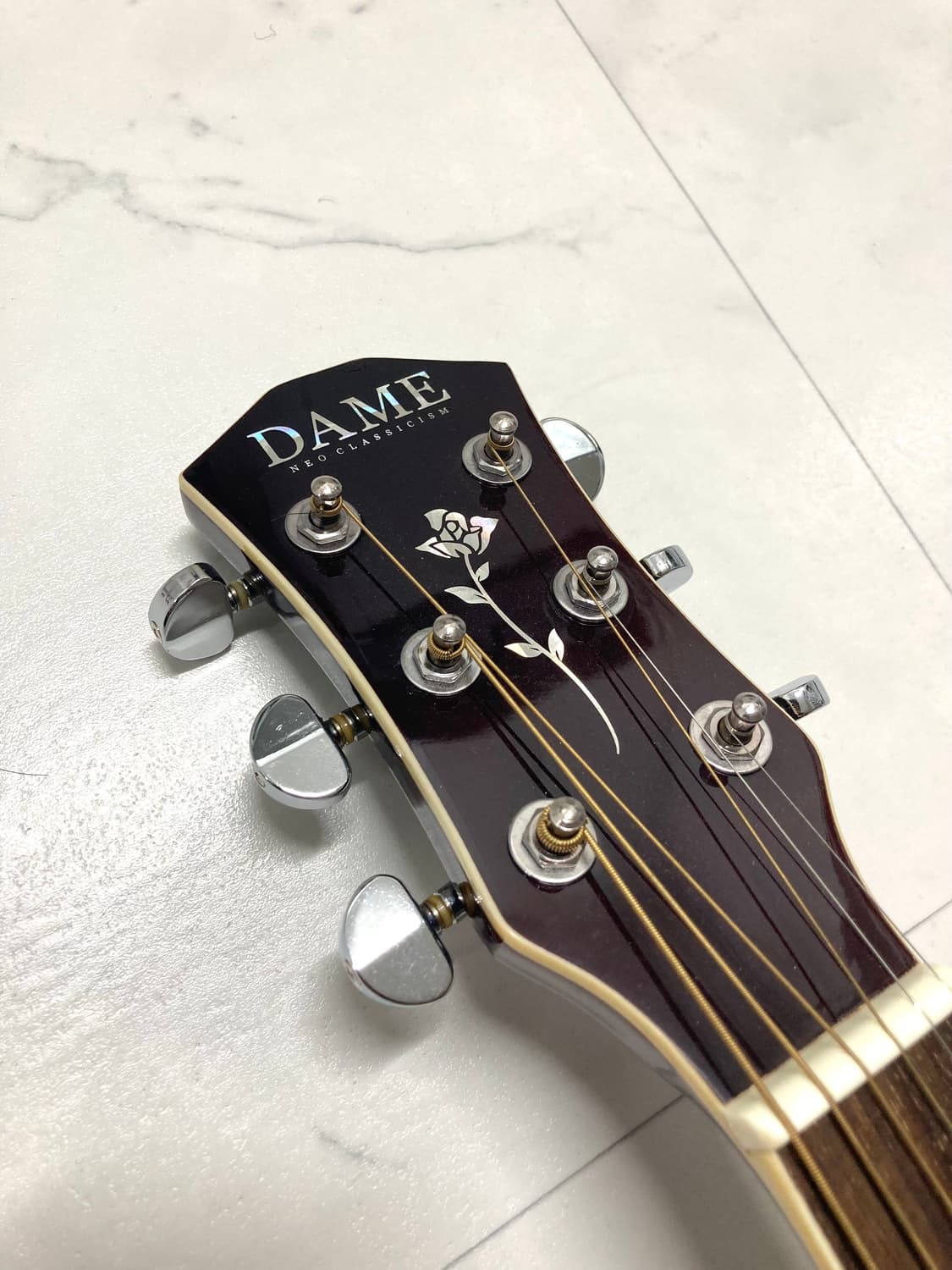 데임 릴리즈 70 통기타 + 껌픽업 상품이미지3