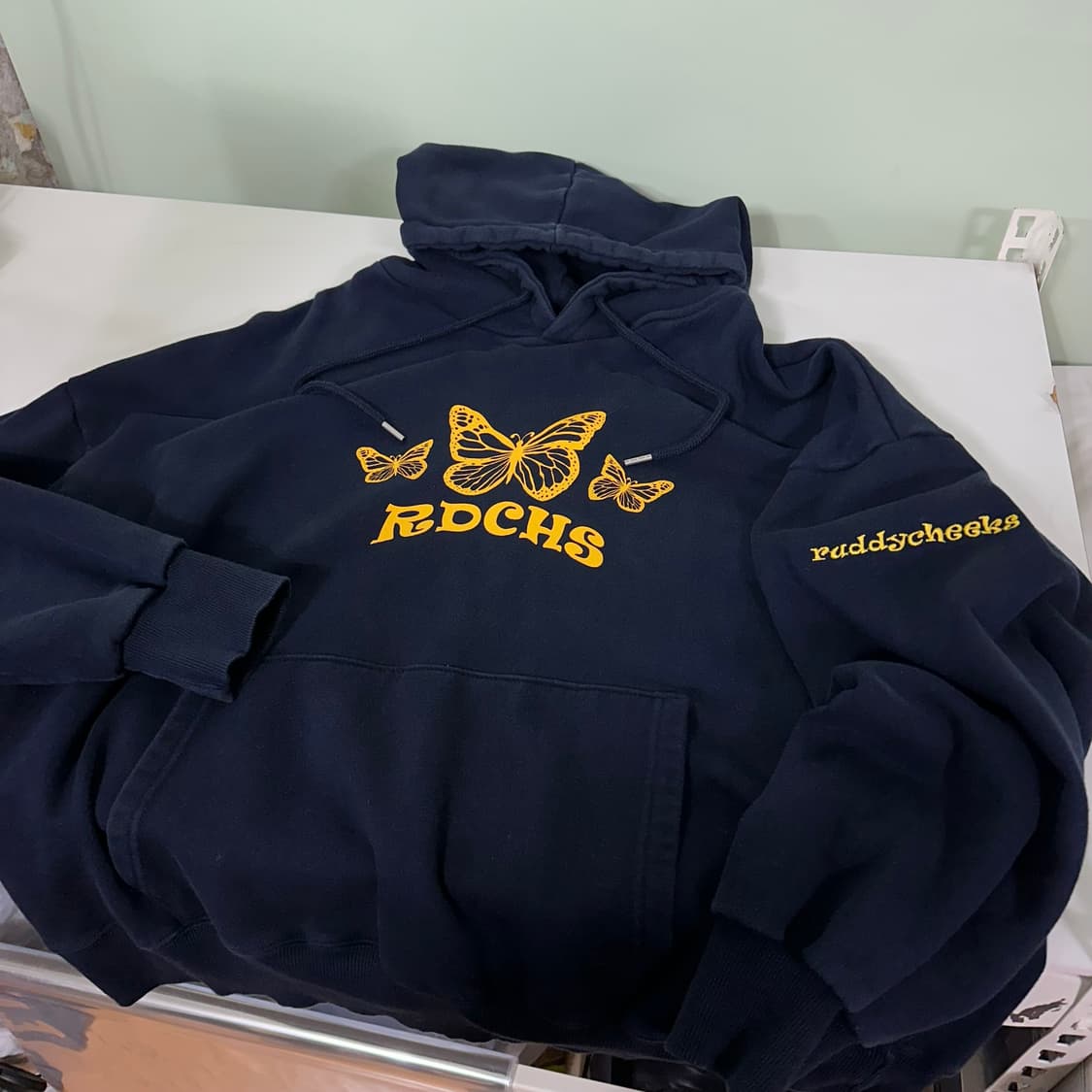 OS 러디칙스 루즈오버핏 네이비 버터플라이 스웻후드티 상품이미지2