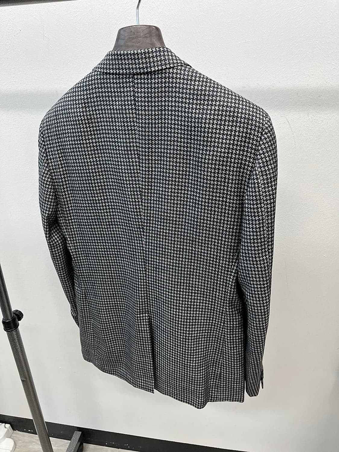 100) 프라다 하운드 스판자켓  상품이미지5