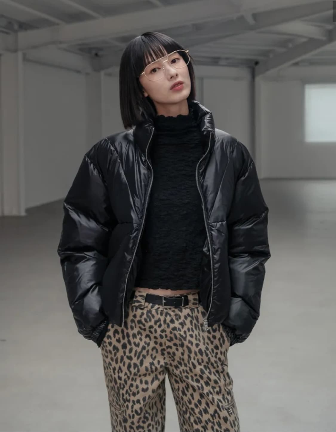 하이스쿨디스코 버터플라이 덕다운 숏패딩 상품이미지1