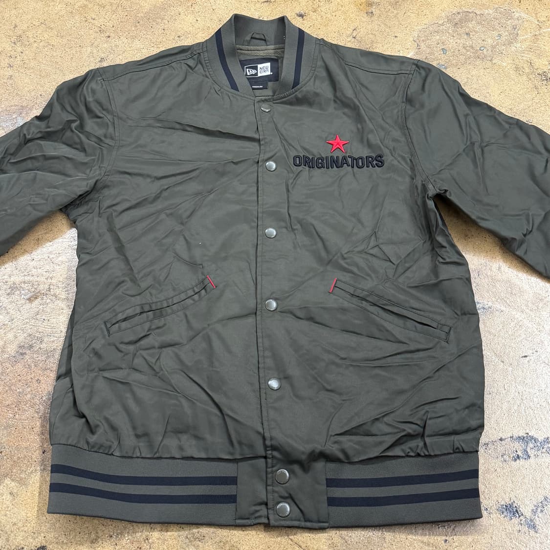 [정품/M] 뉴에라 ORIGINATORS 봄버 자켓 카키 b10 상품이미지3
