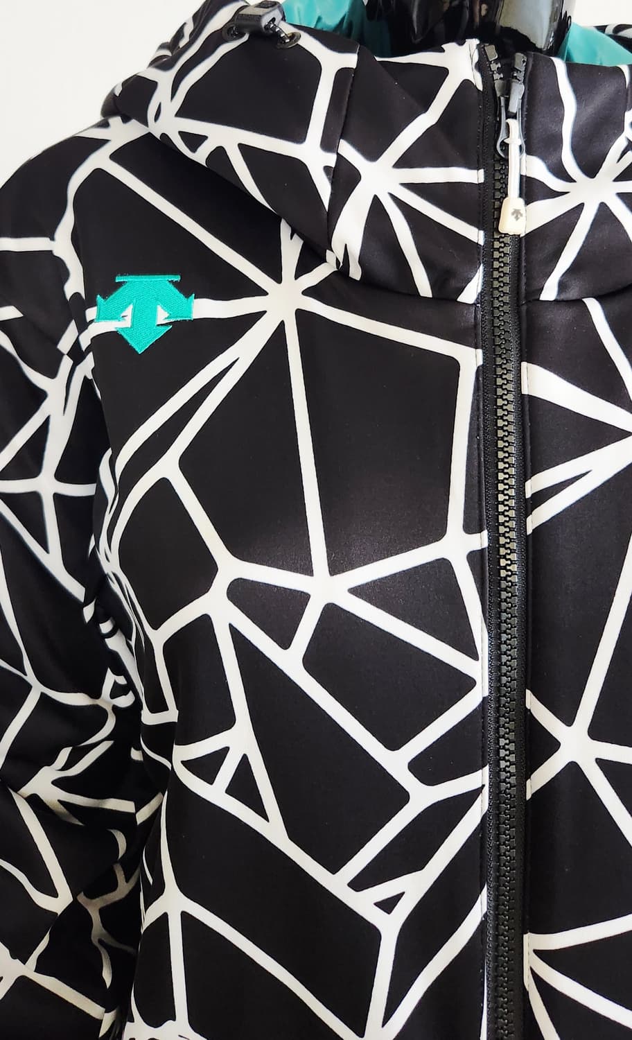 데상트 점퍼  상품이미지1