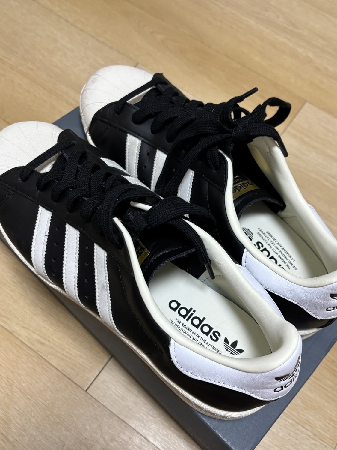 아디다스 슈퍼스타 흰검 295 상품이미지1