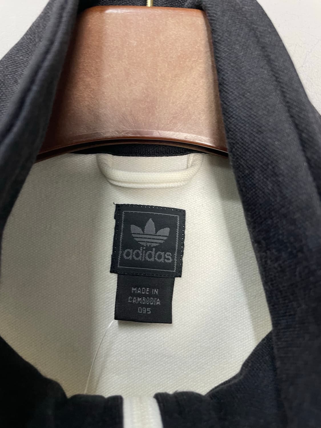 아디다스 오리지널스 베켄바우어 화이트 블랙 트랙탑 져지 H1666 상품이미지5