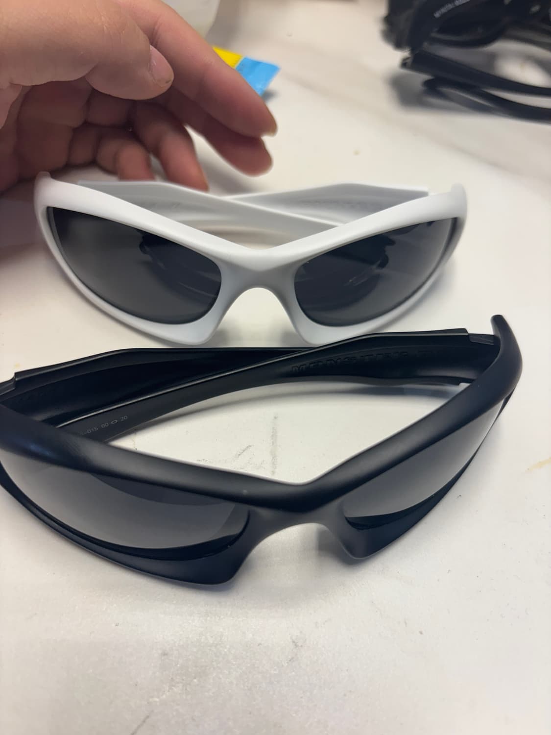 오클리 / 몬스터독 화이트, 블랙 각각 상품이미지1