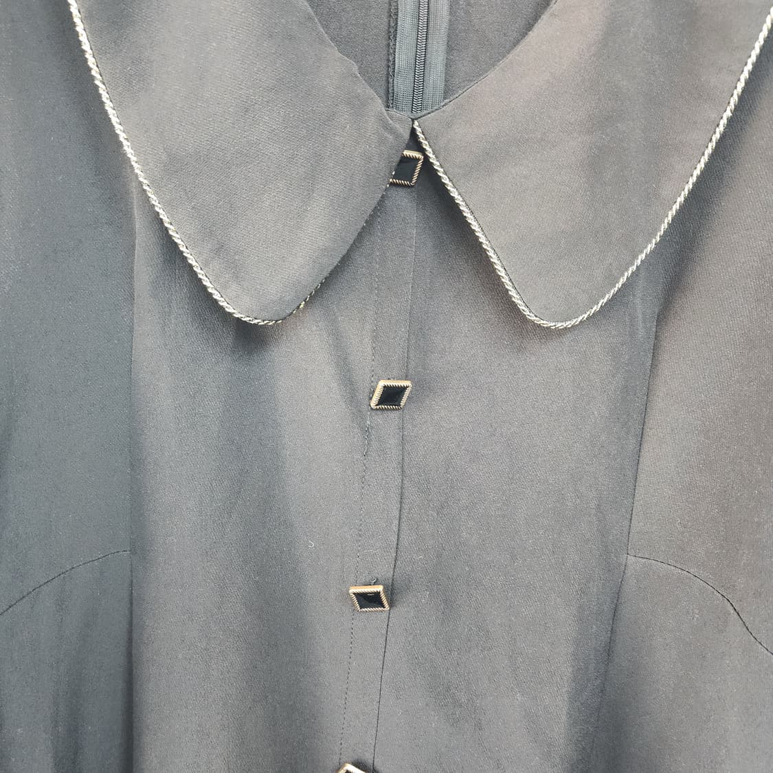 빅카라 빅사이즈 금장 카라 블랙 원피스 상품이미지3