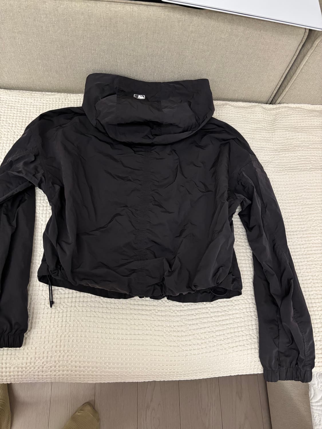 MLB 크롭 바람막이 상품이미지2