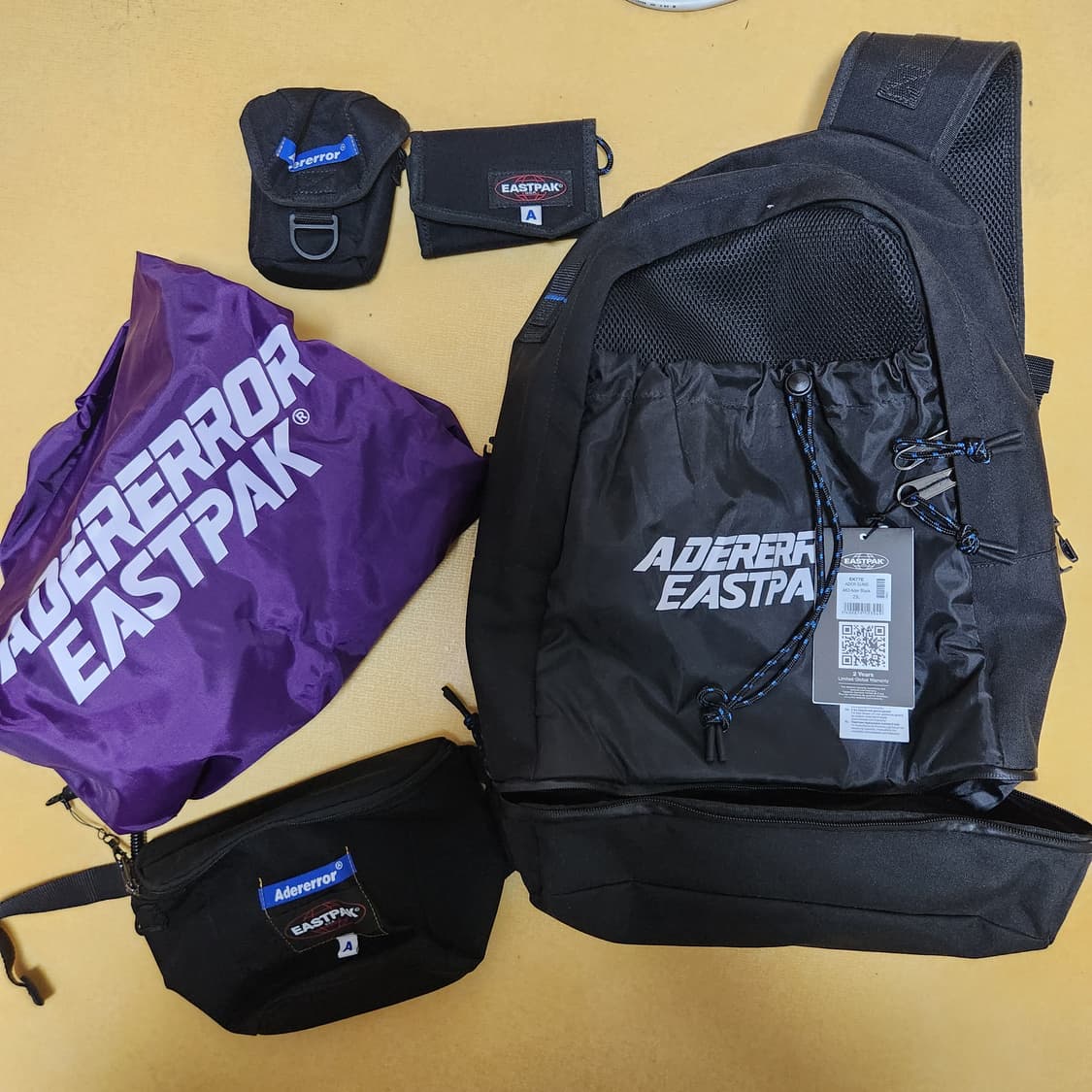 아더에러 이스트팩 슬링 백 새상품 백팩 크로스백 상품이미지6