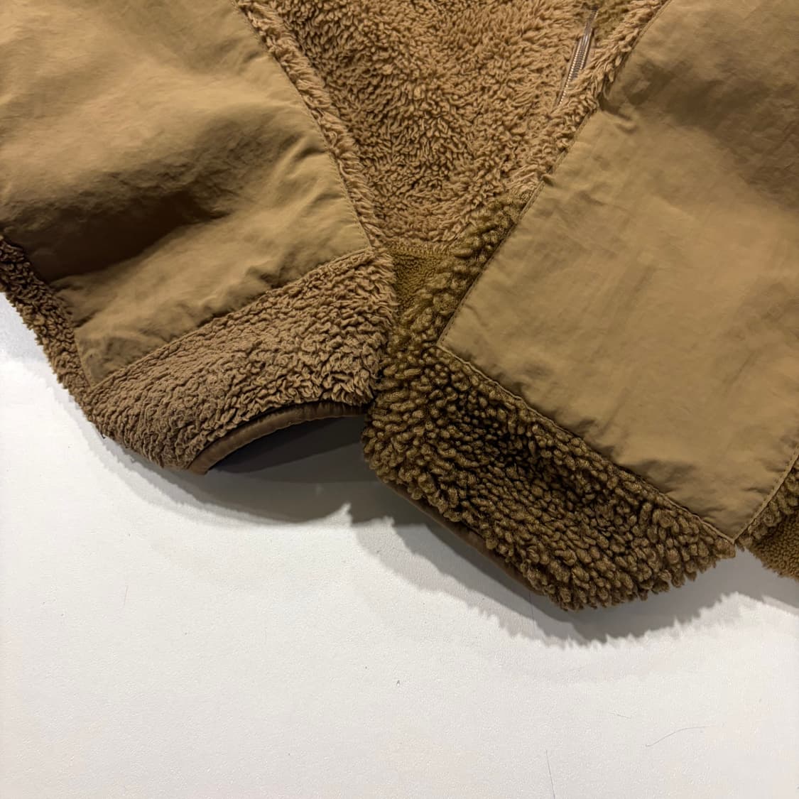 [L] 유니클로 x 엔지니어드가먼츠 배색 후리스 브라운 D124 상품이미지6