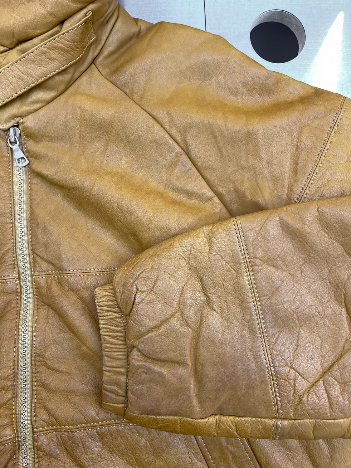  하이드 앤 시크 90s 소 가죽 다운 자켓 상품이미지10