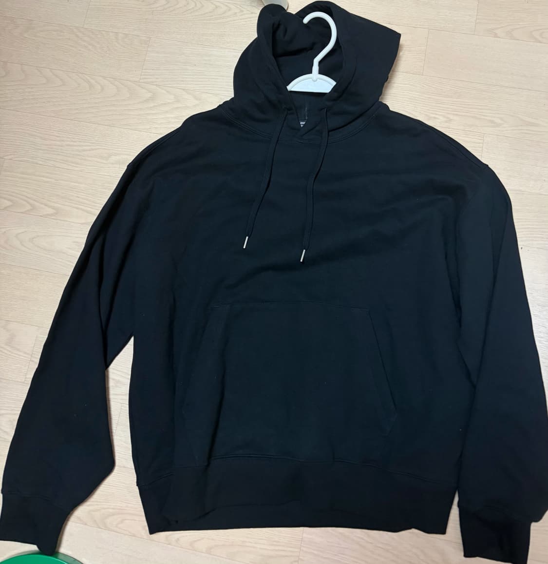 [무신사 스탠다드] 엑스트라 오버사이즈 후디드 스웨트셔츠 -블랙 상품이미지1