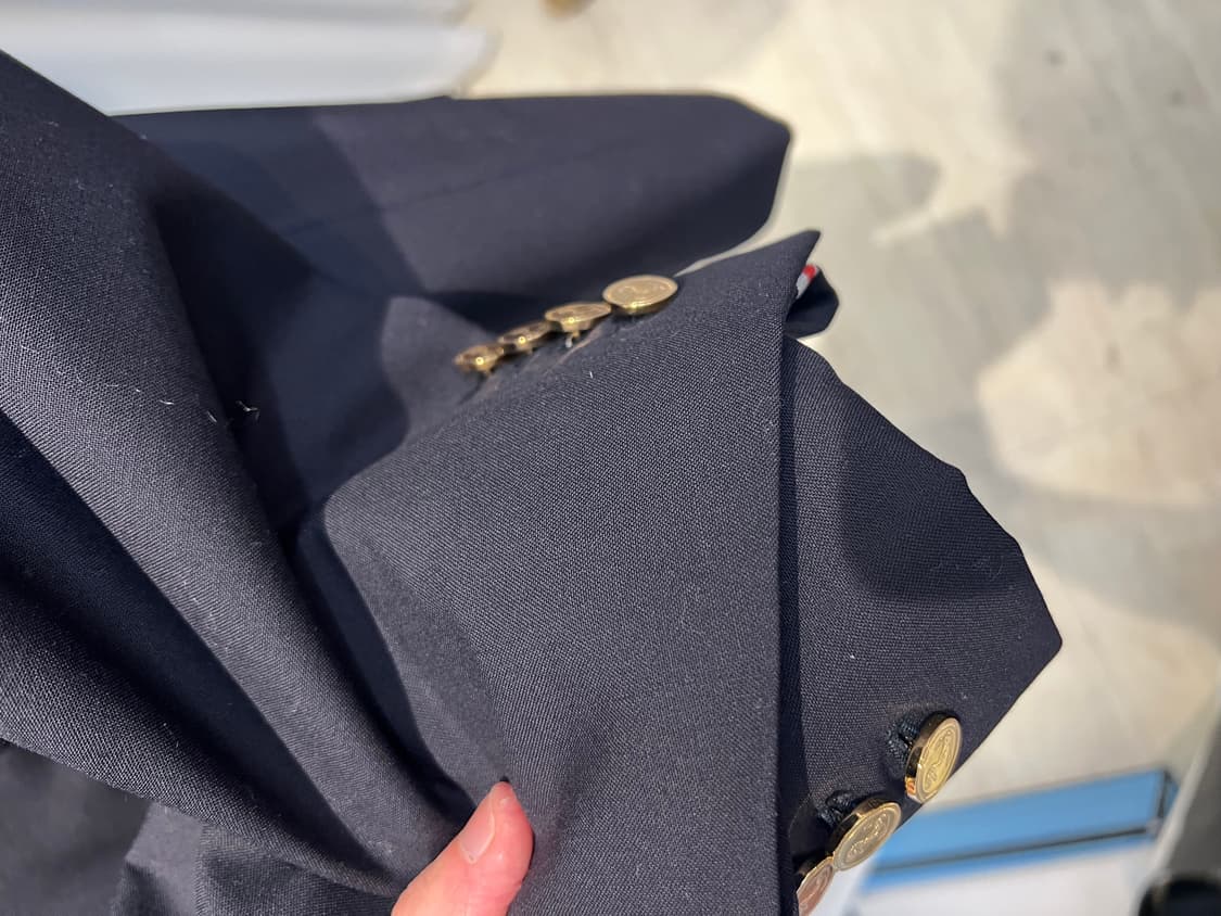 (3) 3회착용 톰브라운 사선 클래식 울 블레이져 자켓 네이비 금장 상품이미지5