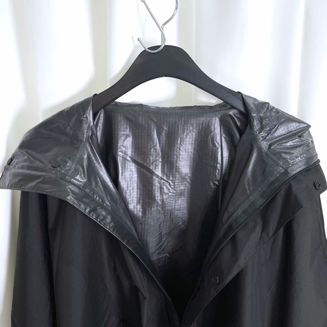 키우 블랙 패커블 판초 상품이미지3