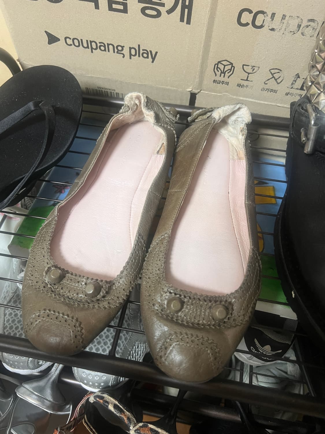 발렌시아가 모터 빈티지 플랫 37 상품이미지1